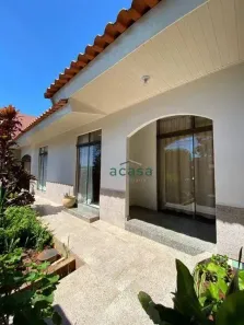 Casa com 3 Quartos à venda, 160m² no Coqueiral, Cascavel
