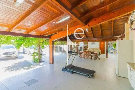 Casa com 5 Quartos para alugar, 235m² no Trindade, Florianópolis
