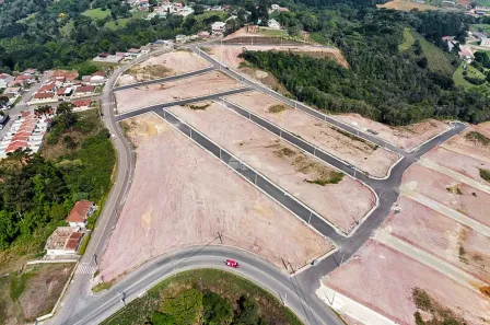 Lote/Terreno à venda, 180m² no Lamenha Grande, Almirante Tamandaré