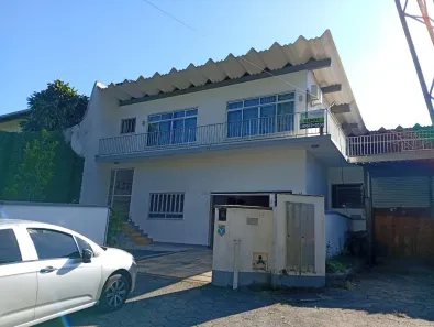 Sobrado com 3 Quartos à venda, 800m² no Do Salto, Blumenau