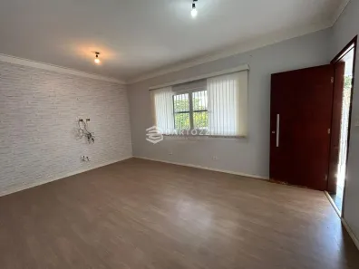 Casa com 3 Quartos à venda, 164m² no Parque Novo Mundo, Americana