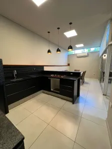 Casa de Condomínio com 3 Quartos à venda, 200m² no Tamboré, Santana de Parnaíba