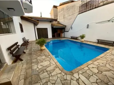 Sobrado com 3 Quartos à venda, 340m² no Jardim Astro, Sorocaba