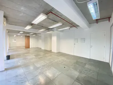 Sala Comercial para alugar, 132m² no Vila Olímpia, São Paulo