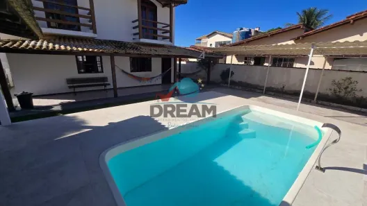 Casa com 2 Quartos à venda, 136m² no Jardim Mariléa, Rio das Ostras