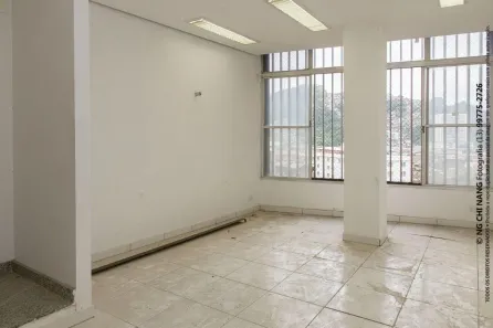Sala Comercial para alugar, 150m² no Centro, Santos