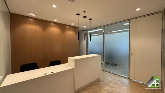 Sala Comercial com 1 Quarto para alugar, 111m² no Vila Olímpia, São Paulo