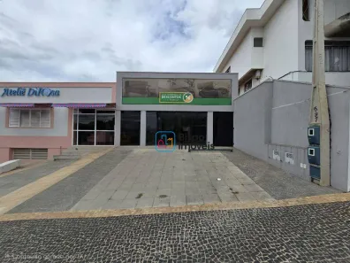Imóvel Comercial para alugar, 211m² no Chácara Girassol, Americana