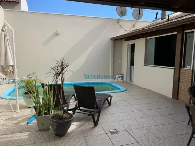 Casa com 3 Quartos à venda, 180m² no Parque da Matriz, Cachoeirinha