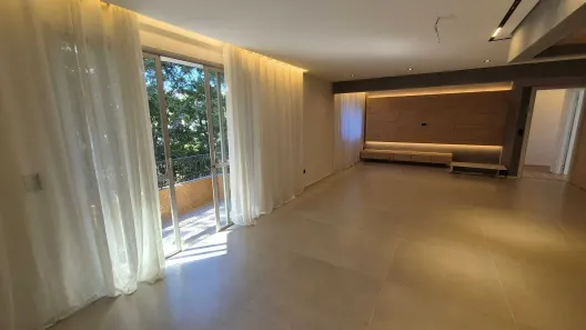 Apartamento com 3 Quartos à venda, 220m² no Água Verde, Curitiba