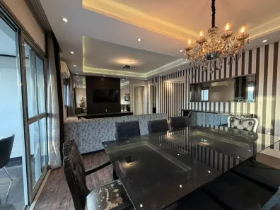 Apartamento com 3 Quartos para alugar, 133m² no Água Verde, Curitiba