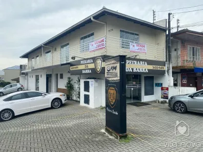 Casa com 3 Quartos à venda, 240m² no Vila Nova, Joinville