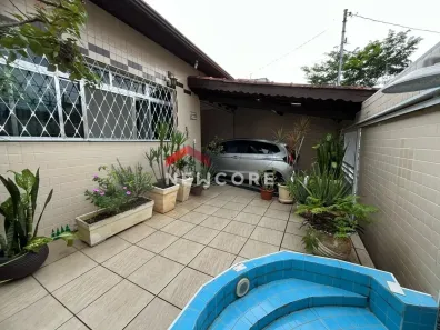Casa com 3 Quartos à venda, 179m² no Vila Nova, Cubatão