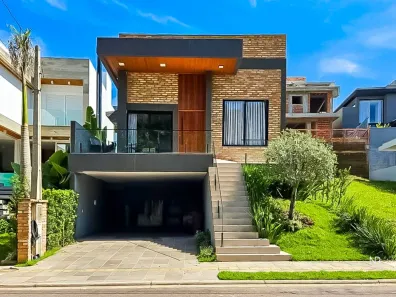 Casa com 3 Quartos à venda, 160m² no Centro, Gravataí
