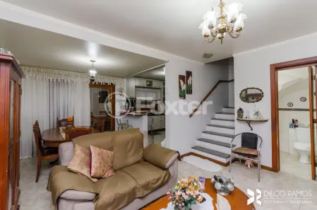 Casa de Condomínio com 4 Quartos à venda, 167m² no Medianeira, Porto Alegre