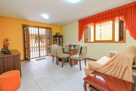 Casa com 3 Quartos à venda, 249m² no Santa Cecília, Porto Alegre