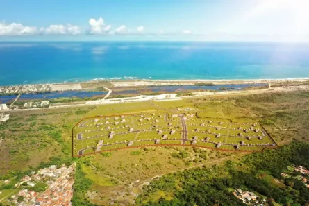 Lote/Terreno à venda, 450m² no Barra do Jacuípe, Camaçari