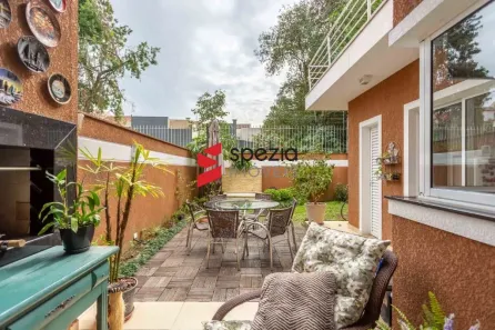 Sobrado com 3 Quartos à venda, 198m² no Bom Retiro, Curitiba