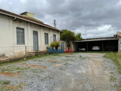 Imóvel Comercial com 3 Quartos à venda, 226m² no Santa Tereza, Belo Horizonte