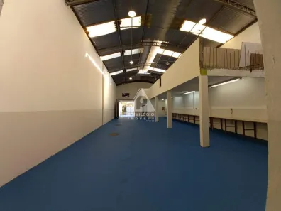 Prédio Comercial à venda, 700m² no Engenho Novo, Rio de Janeiro