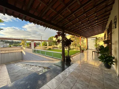 Casa com 4 Quartos à venda, 300m² no Itapebussu, Guarapari