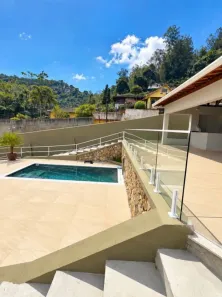 Apartamento com 2 Quartos à venda, 88m² no Quarteirão Brasileiro, Petrópolis