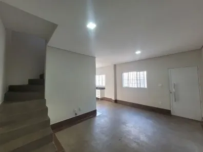 Sobrado com 2 Quartos para alugar, 64m² no Remanso Campineiro, Hortolândia