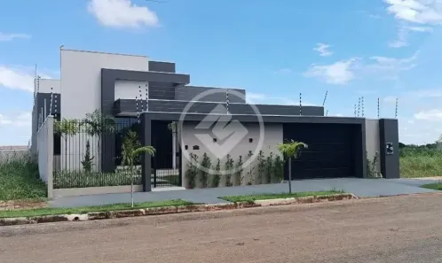 Casa com 3 Quartos à venda, 205m² no Bandeirantes, Lucas do Rio Verde
