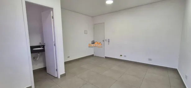 Sala Comercial para alugar, 24m² no Cidade Antônio Estevão de Carvalho, São Paulo