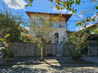 Casa com 4 Quartos à venda, 180m² no Vila Guarani, Nova Friburgo