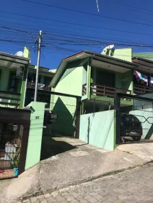 Sobrado com 2 Quartos à venda, 94m² no Desvio Rizzo, Caxias do Sul