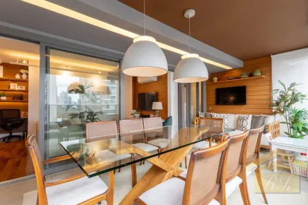 Apartamento com 3 Quartos para alugar, 131m² no Cidade Monções, São Paulo