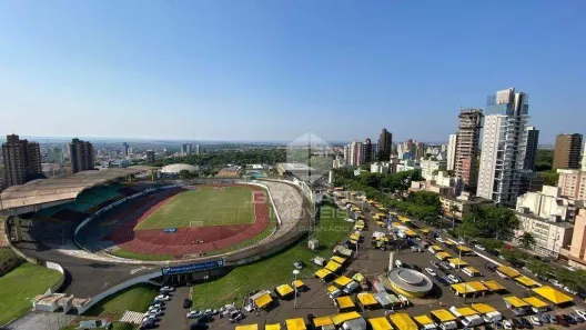 Apartamento com 3 Quartos para alugar, 99m² no Zona 07, Maringá