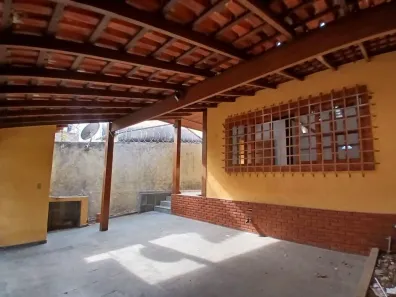 Casa com 2 Quartos para alugar, 90m² no Vila Universitária, São Paulo