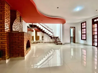 Casa com 5 Quartos para alugar, 360m² no Santa Amélia, Belo Horizonte