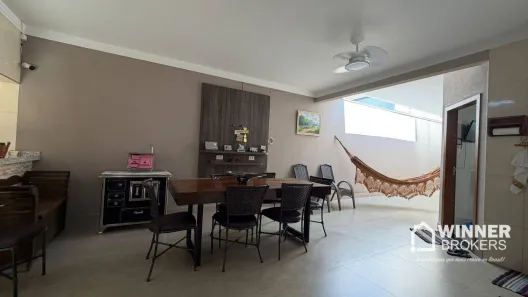 Casa com 3 Quartos à venda, 145m² no Jardim Alvorada, Maringá