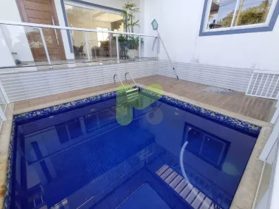 Casa com 4 Quartos à venda, 300m² no Lagoa, Macaé