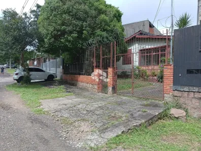 Lote/Terreno à venda, 270m² no Espírito Santo, Porto Alegre