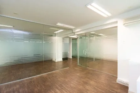 Sala Comercial à venda, 126m² no Boa Vista, Porto Alegre