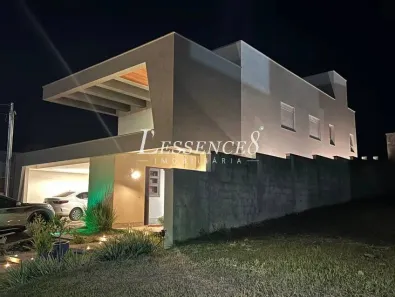 Casa de Condomínio com 3 Quartos à venda, 300m² no Jardins Barcelona, Senador Canedo
