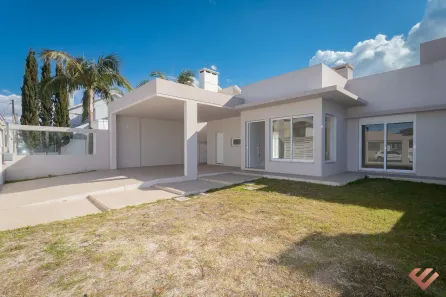 Casa com 3 Quartos à venda, 180m² no Laranjal, Pelotas