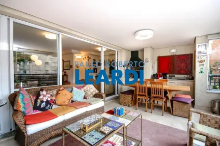 Apartamento com 4 Quartos à venda, 227m² no Vila Madalena, São Paulo