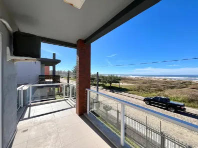 Sobrado com 3 Quartos à venda, 150m² no Capão Novo, Capão da Canoa
