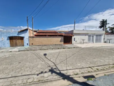 Casa com 2 Quartos à venda, 151m² no Jardim Brasil, Caraguatatuba