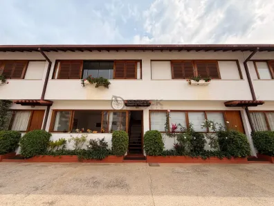 Casa com 3 Quartos para alugar, 80m² no Alto, Teresópolis