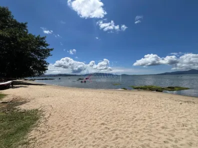 Casa com 3 Quartos à venda, 166m² no Ponta de Baixo, São José