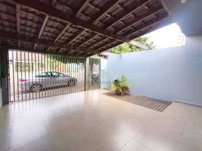 Casa com 2 Quartos para alugar, 90m² no 14 de Novembro, Cascavel