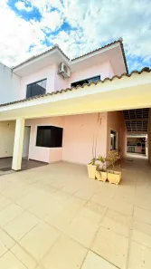 Casa com 3 Quartos à venda, 150m² no Jardim Santo Antônio, Macaé
