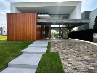 Casa de Condomínio com 3 Quartos à venda, 257m² no Torres, Torres