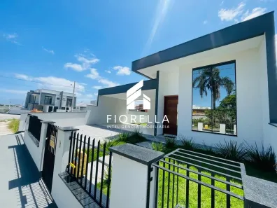 Casa com 3 Quartos à venda, 120m² no Forquilhas, São José